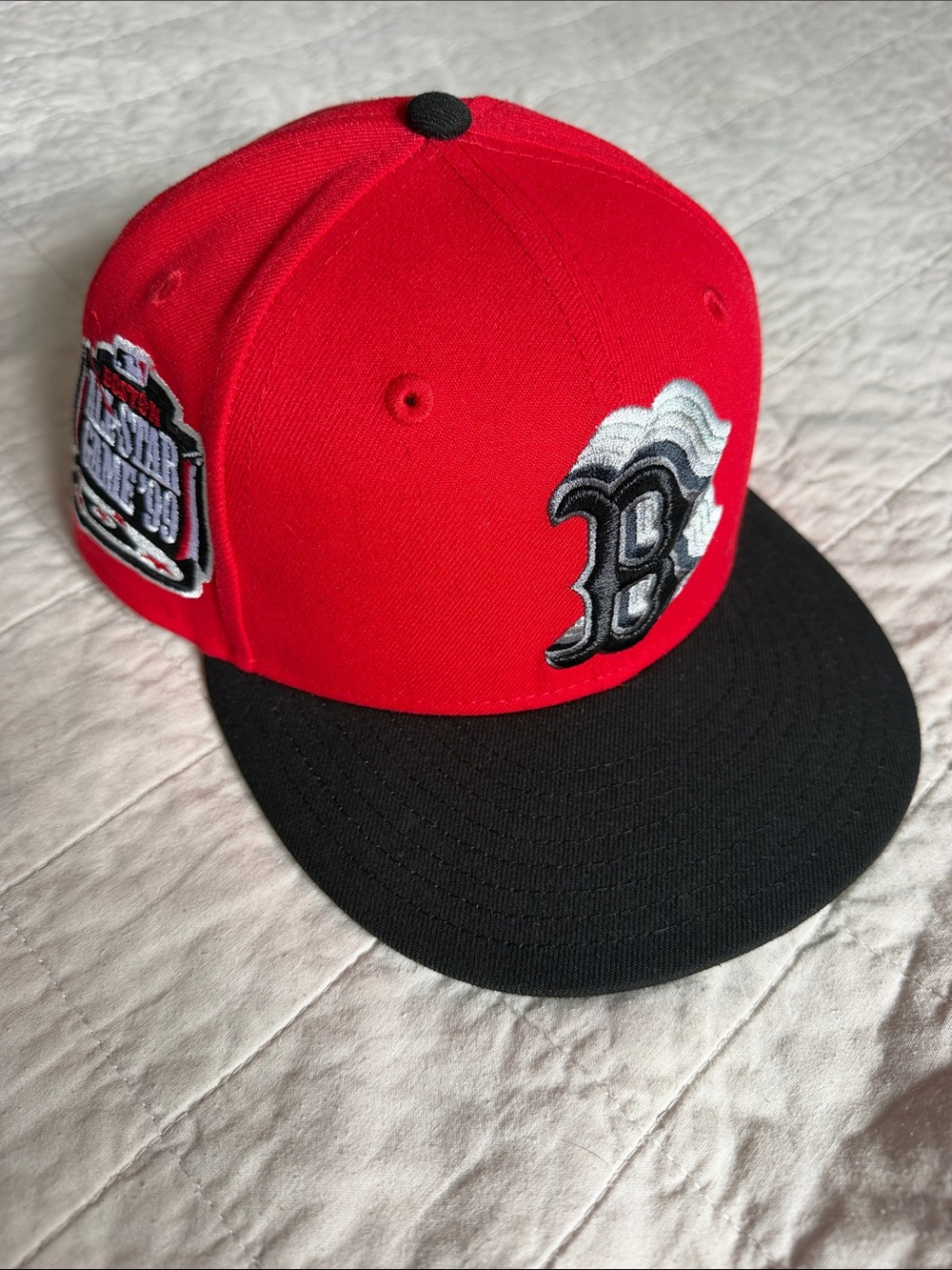 Boston Red Sox Baseball Hat with Embroidered 'B' Logo - 6 7/8